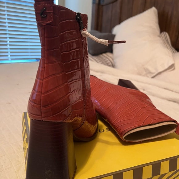 Circus by Sam Edelman Pascha Boots - Picture 6 of 7